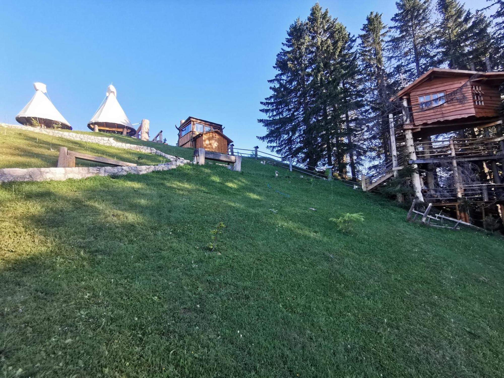 Guesthouse Planinarski dom Neviđen'o Žabljak Buitenkant foto